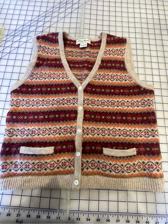 Eddie Bauer Sweaters - Eddie Bauer Fair Isle Lambswool Crewneck Sweater in Red, Orange & Green